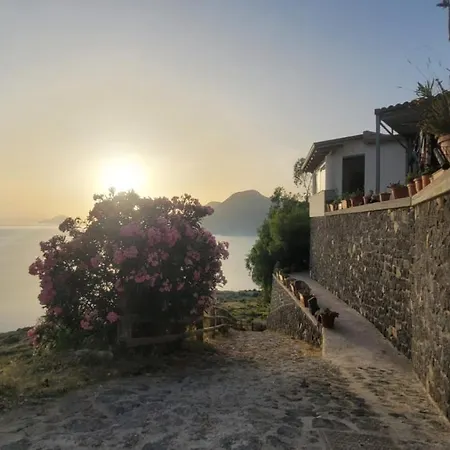 Casa Rosetta Lipari Quattro Pani